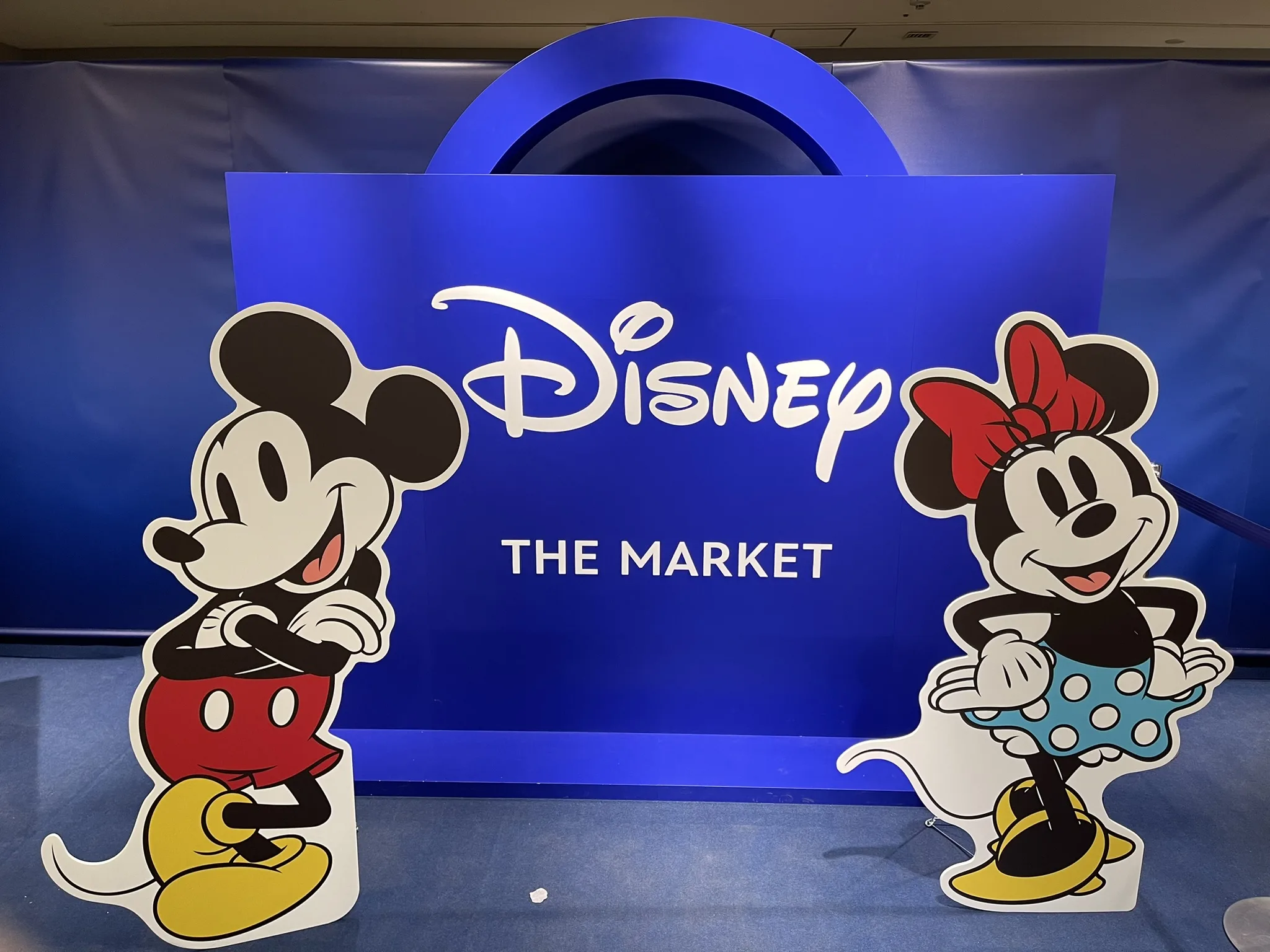 Disney THE MARKET(2024年)カード＆缶バッジ IMG_1484-jpeg.webp